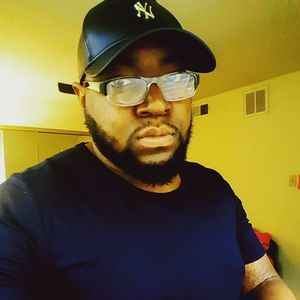 Meet your Posher, Jonathan